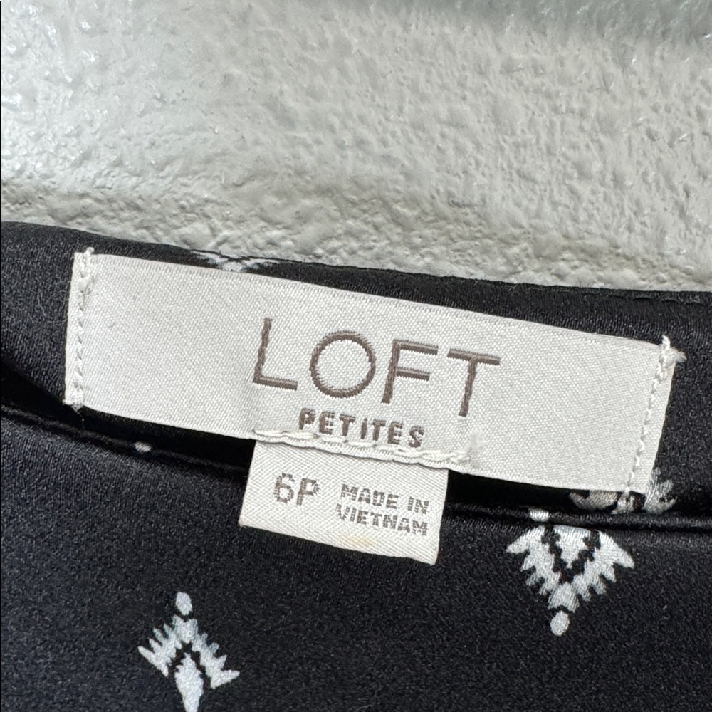 LOFT Black satin A-Line Skirt‎ with White Diamond Pattern - Picture 2 of 7